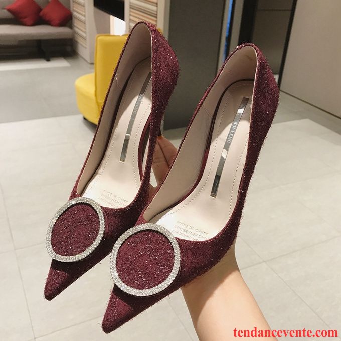 Escarpins Femmes Soldes Rouge Tendance Femme Pointe Pointue Tous Les Assortis Europe Mode Imitation Strass L'automne Talons Minces Pas Cher