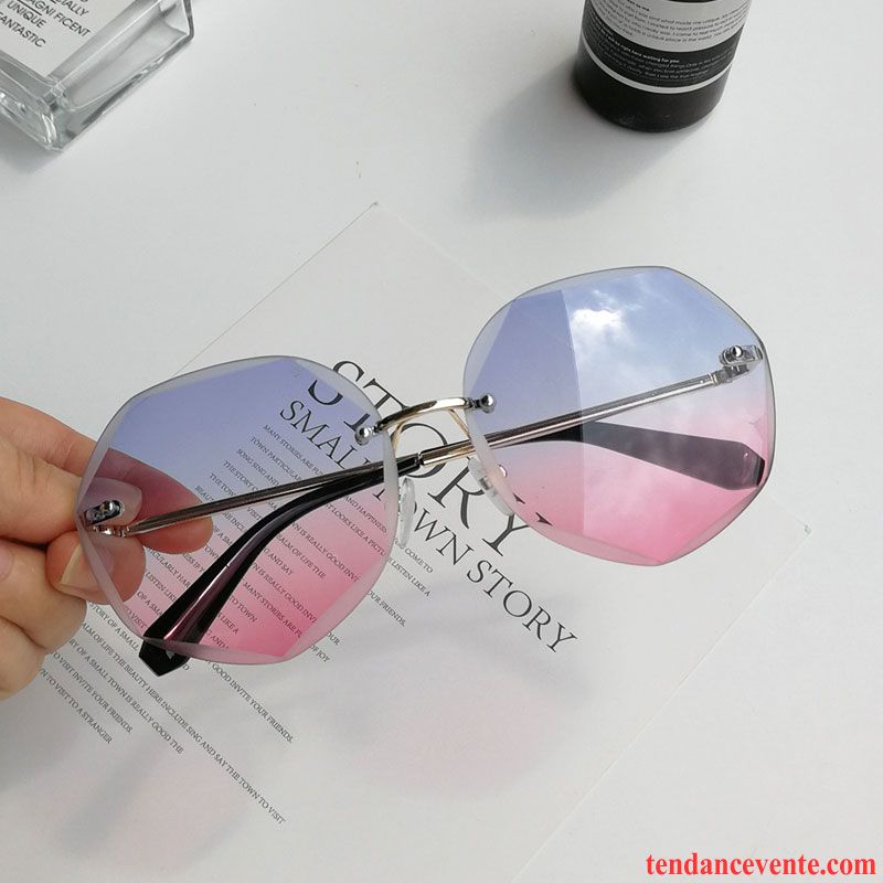 Lunettes De Soleil Femme Réseau Longue Tendance Le Nouveau Visage Rond Conduire Bleu Rouge Violet Rose