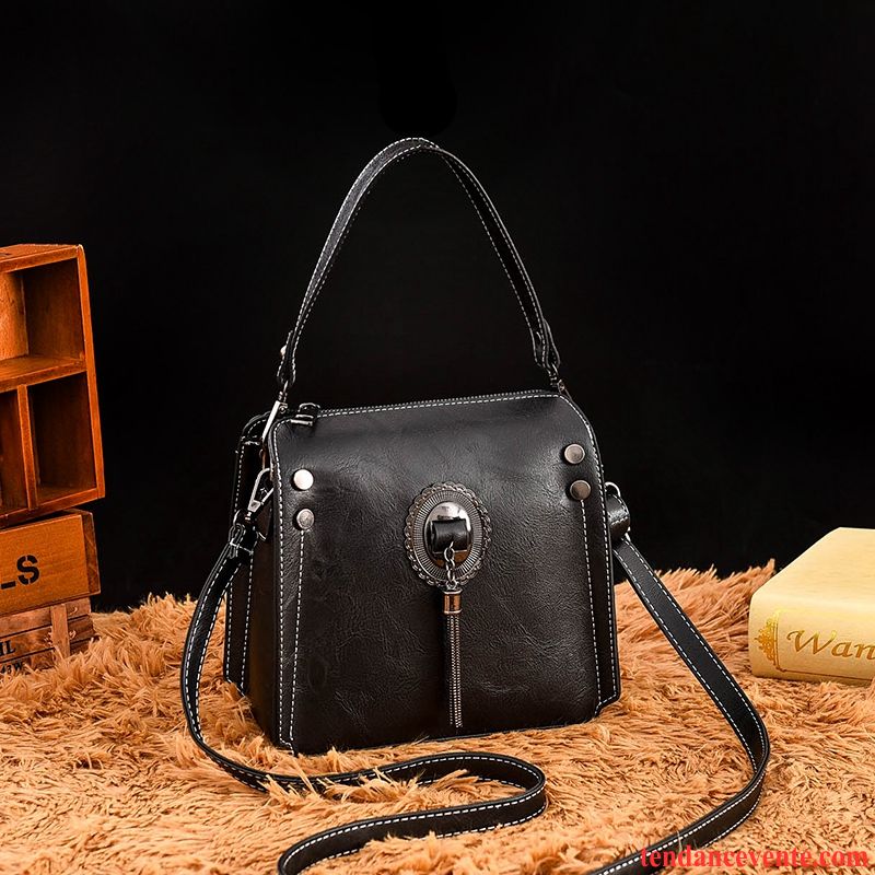 Sac À Main Femme Rétro Personnalité Sac Poitrine Tendance Petit Le Nouveau Rouge