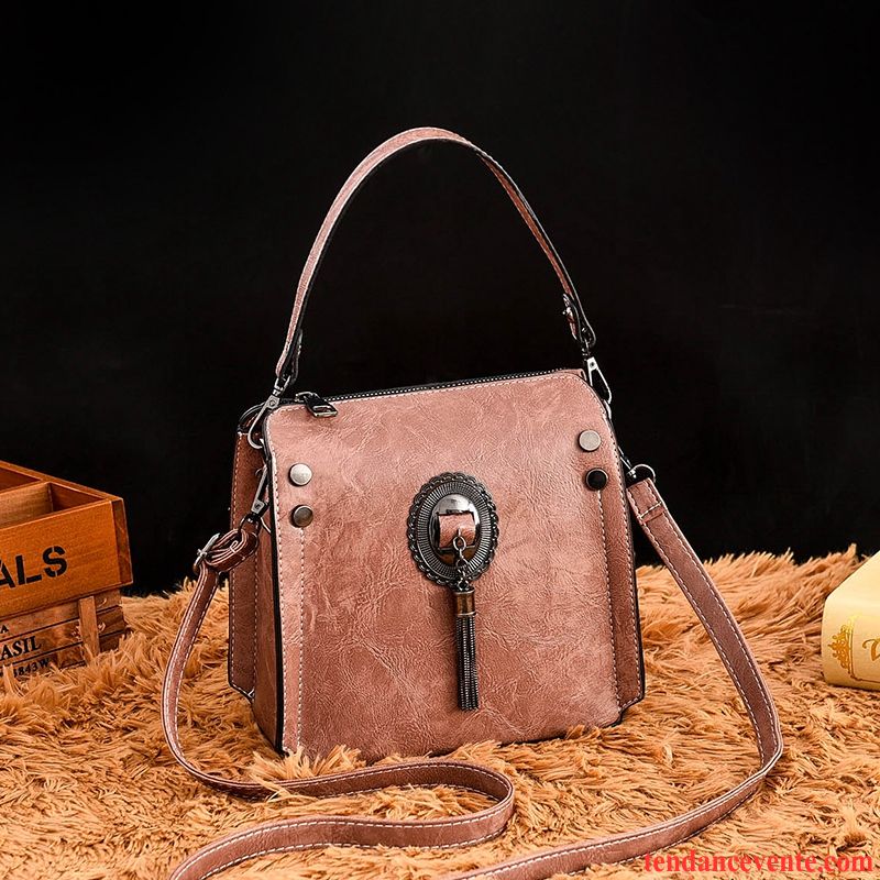 Sac À Main Femme Rétro Personnalité Sac Poitrine Tendance Petit Le Nouveau Rouge